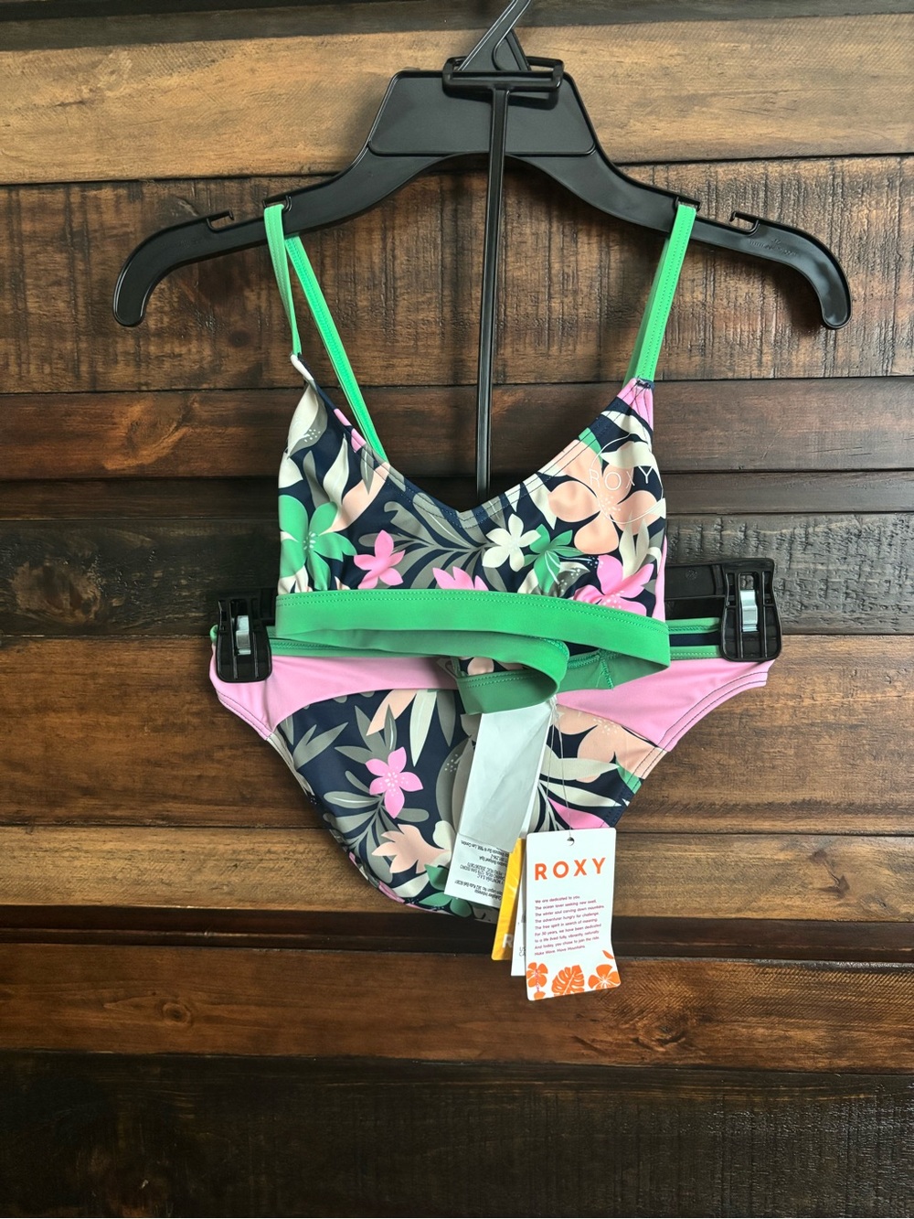 🌺NWT Girls Roxy Tropical Floral 2 Piece Swimsuit in Navy, Pink & Green🌺